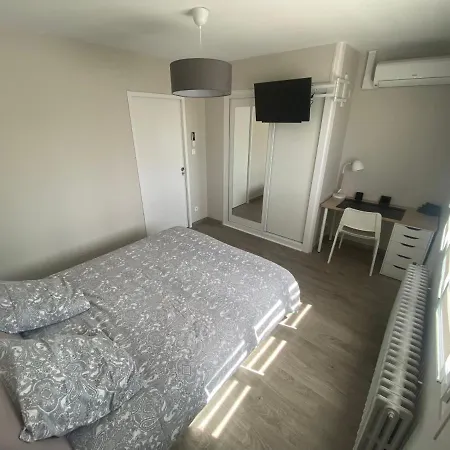Privée Avec Piscine De 1 à 3 *