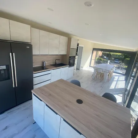 Privée Avec Piscine De 1 à 3 Séjour chez l'habitant