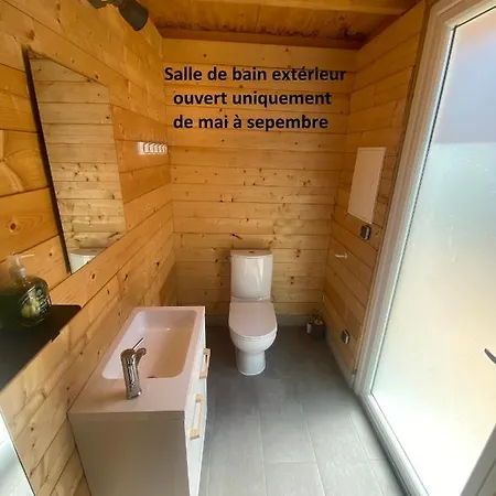 Quarto em Acomodações Particulares Privée Avec Piscine De 1 à 3