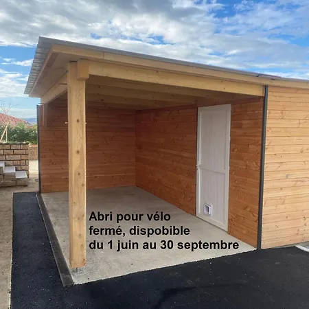 Privée Avec Piscine De 1 à 3 * Grieges