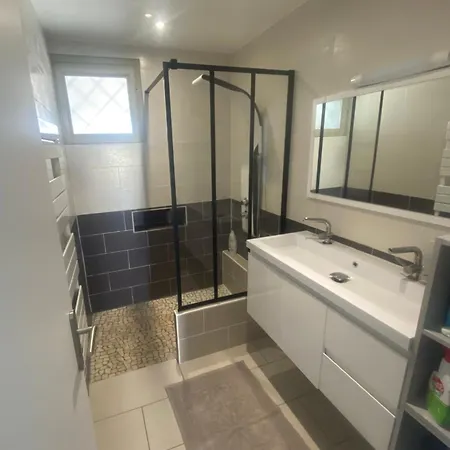 Privée Avec Piscine De 1 à 3 Grieges